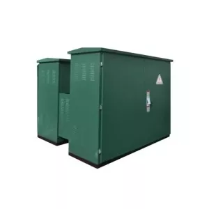 O que torna uma subestação do tipo americano uma escolha melhor para distribuição compacta de energia?